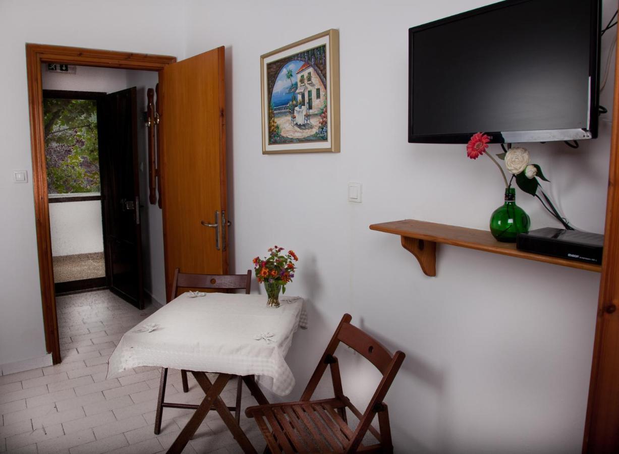 Aparthotel Emi House à Vourvourou Extérieur photo