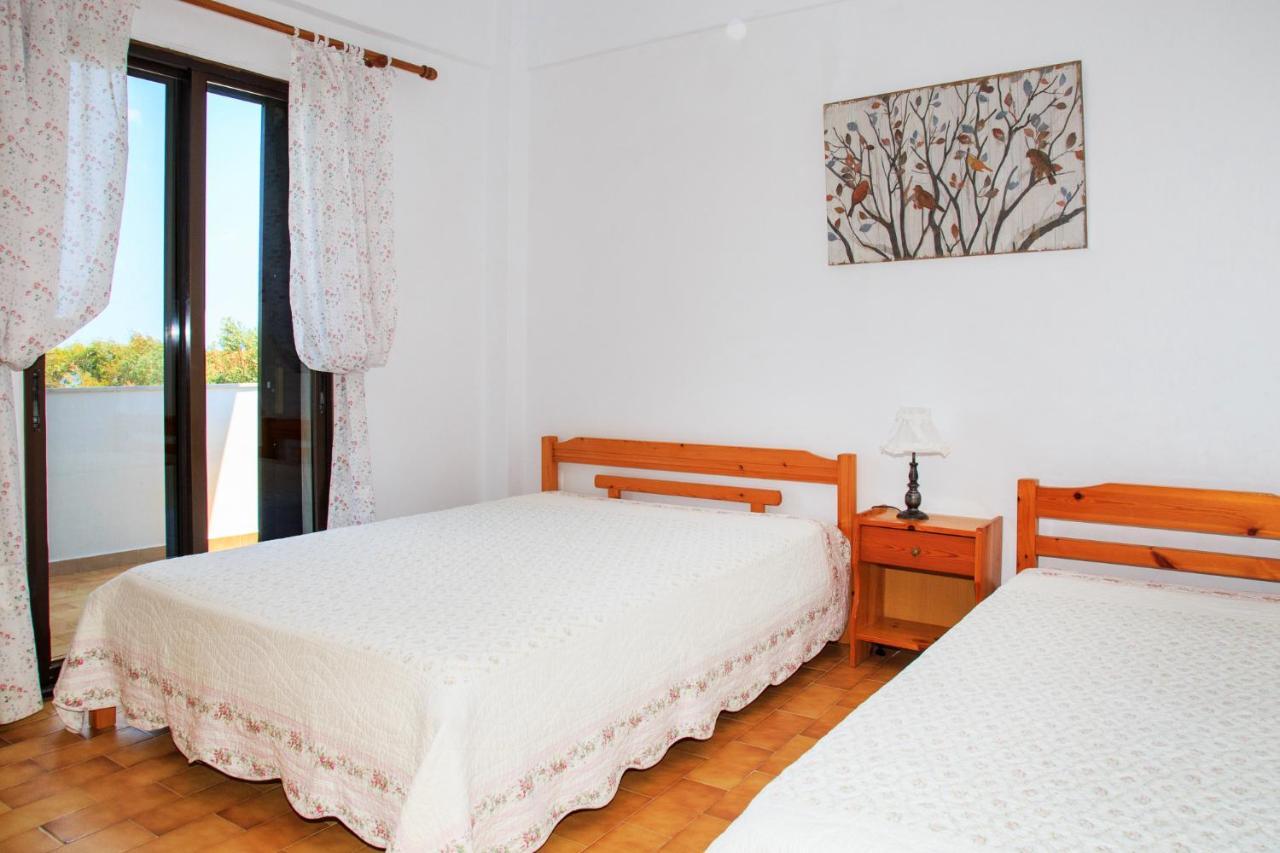 Aparthotel Emi House à Vourvourou Extérieur photo