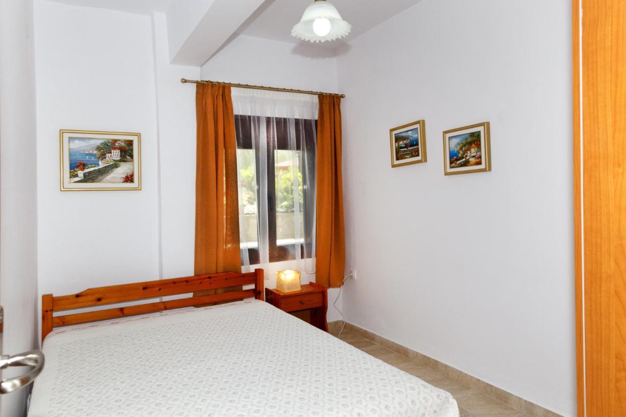 Aparthotel Emi House à Vourvourou Extérieur photo